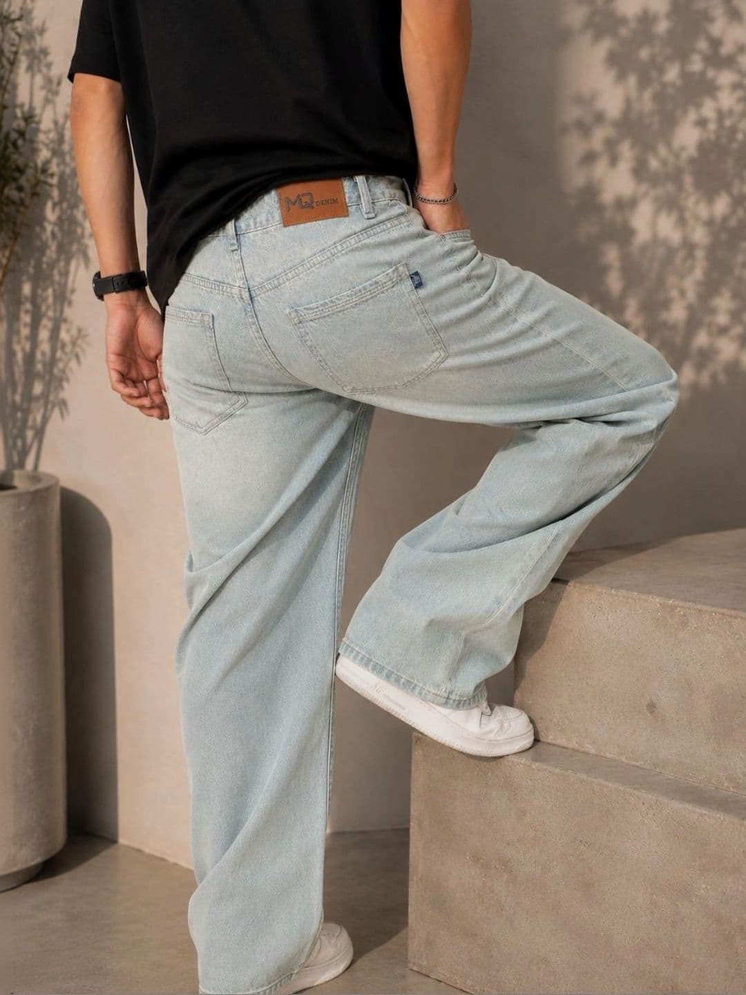 me Queen Men Straight Fit Mid-Rise Light Fade Jeans thumbnail 7