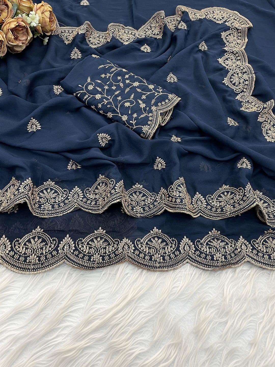 LabelVASTRA Embellished Embroidered Poly Georgette Saree thumbnail 4