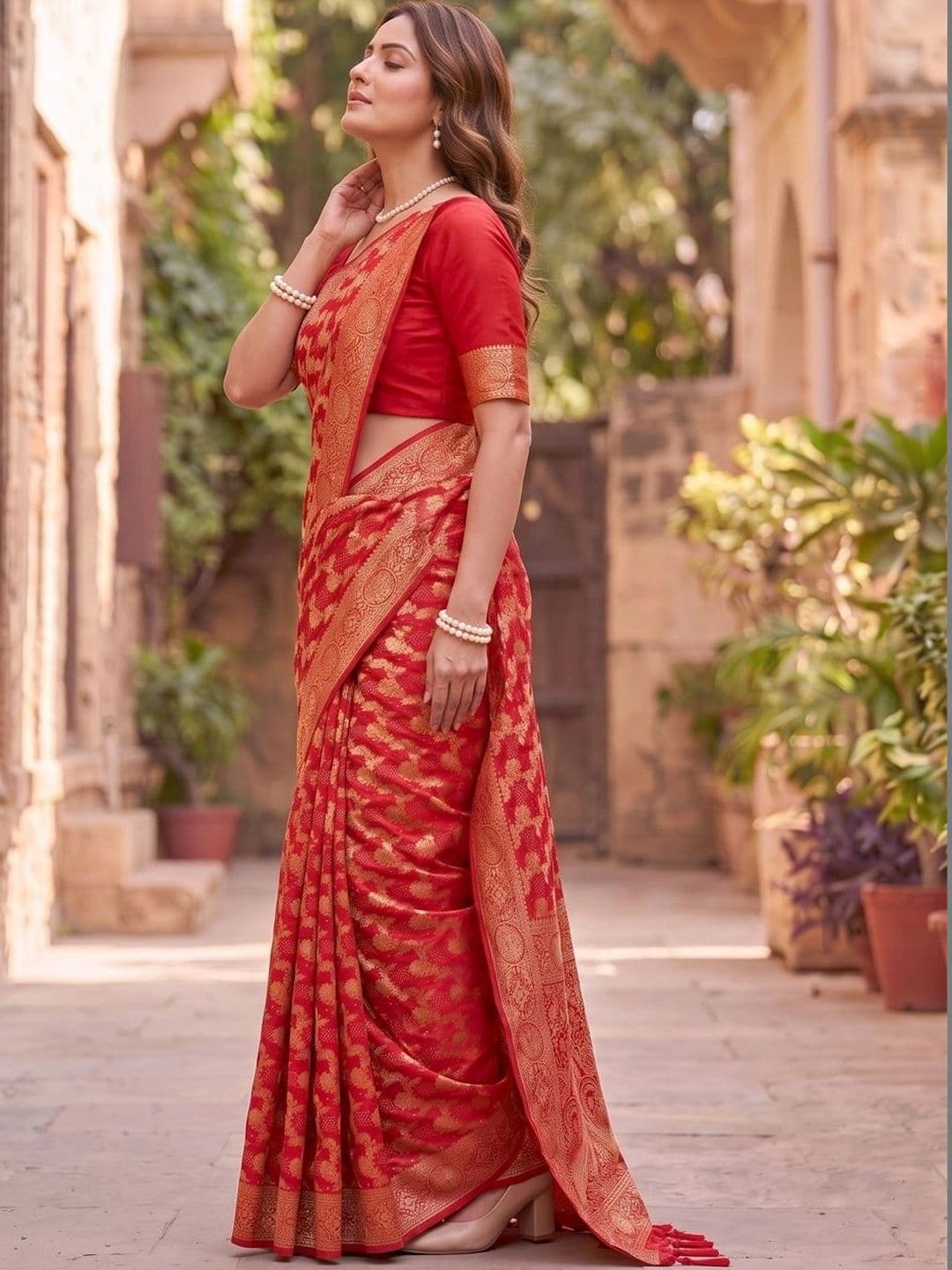 SOURAGYA Leheriya Zari Banarasi Saree thumbnail 2