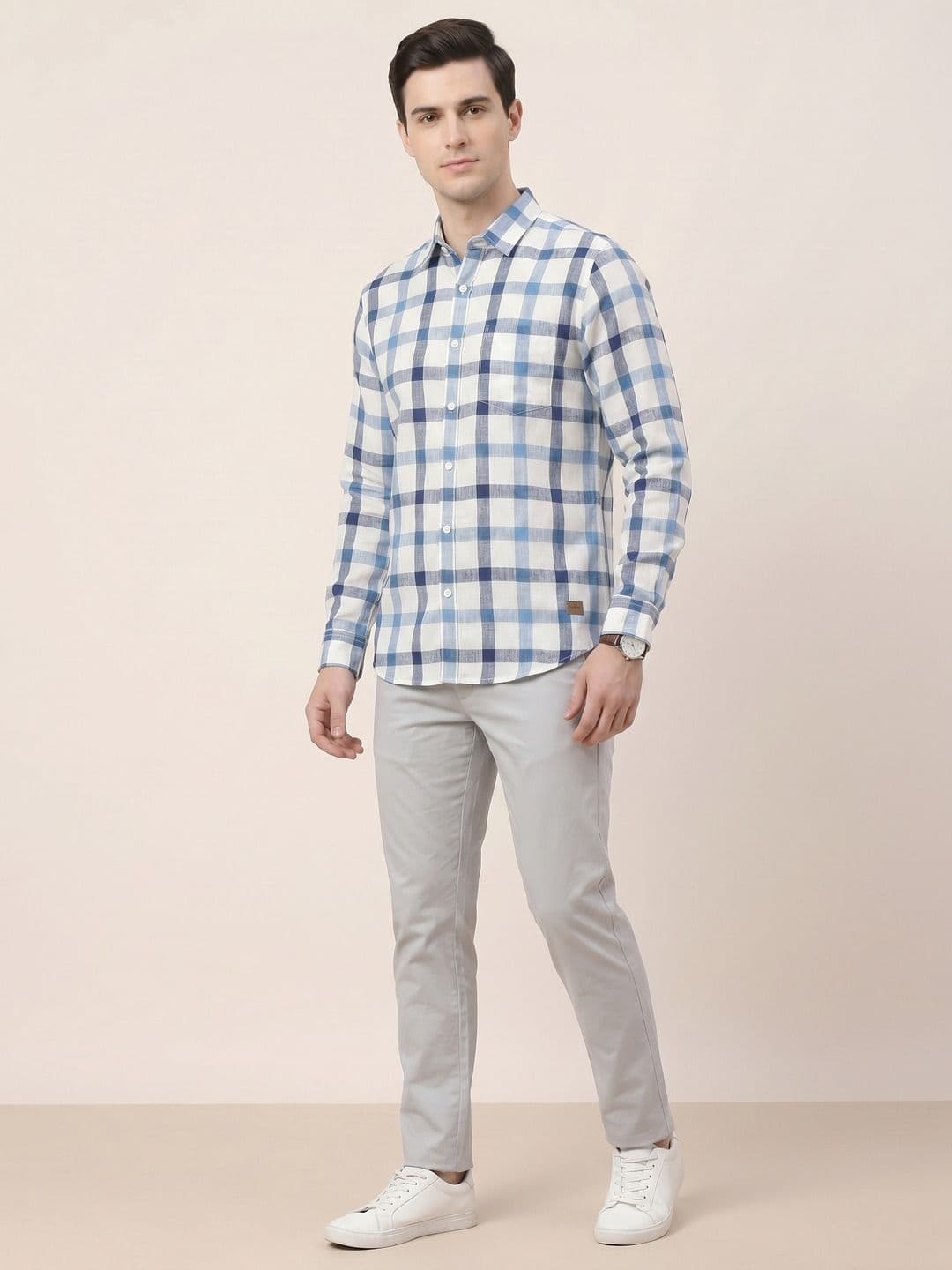 Roadster Men White Regular Fit Checked Casual Shirt thumbnail 3