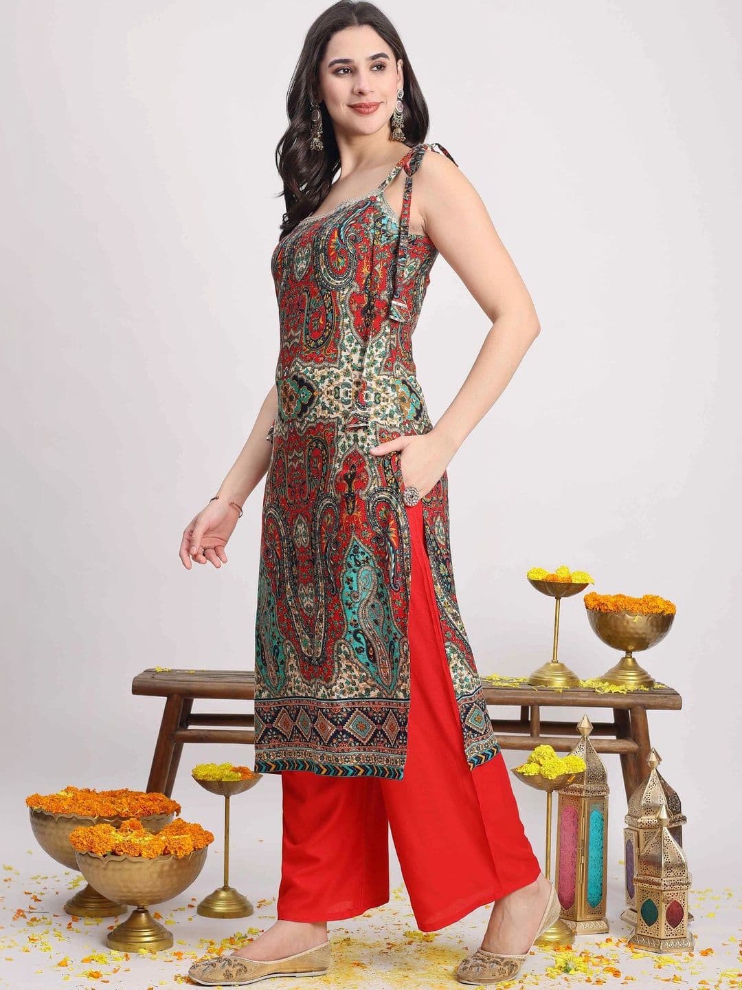 TextileNow Women Ethnic Motifs Printed Regular Kurta with Palazzos thumbnail 5