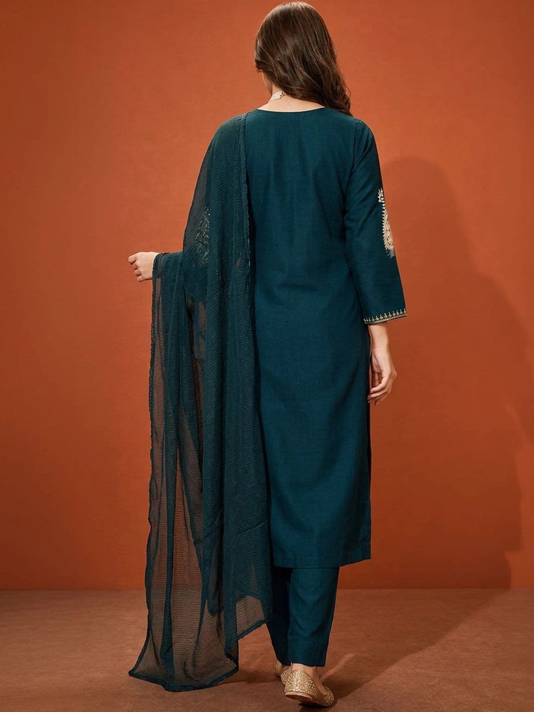 SAINOOR Women Ethnic Motifs Embroidered Regular Patchwork Kurta with Trousers & With Dupatta thumbnail 6