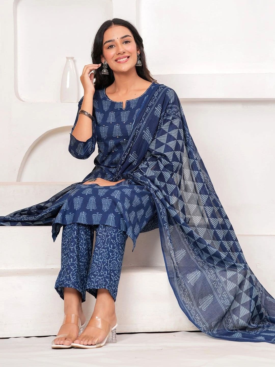 Anouk Women Ethnic Motifs Printed Regular Pure Cotton Kurta with Trousers & With Dupatta thumbnail 4
