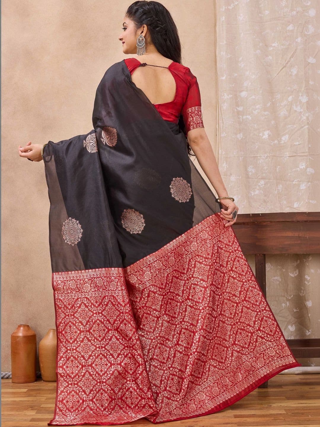 Mitera Women's Art Silk Saree with Zari Woven Motifs & Intricate Border thumbnail 5