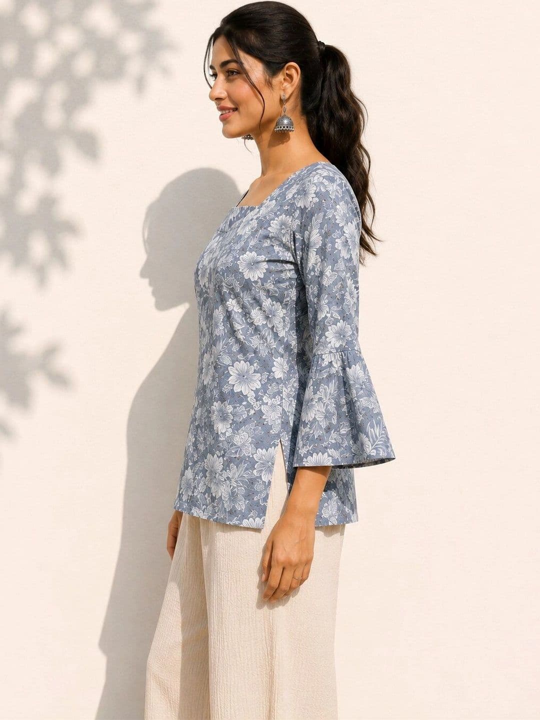 Purnova Women Floral Printed Flared Sleeves Floral Kurta thumbnail 2