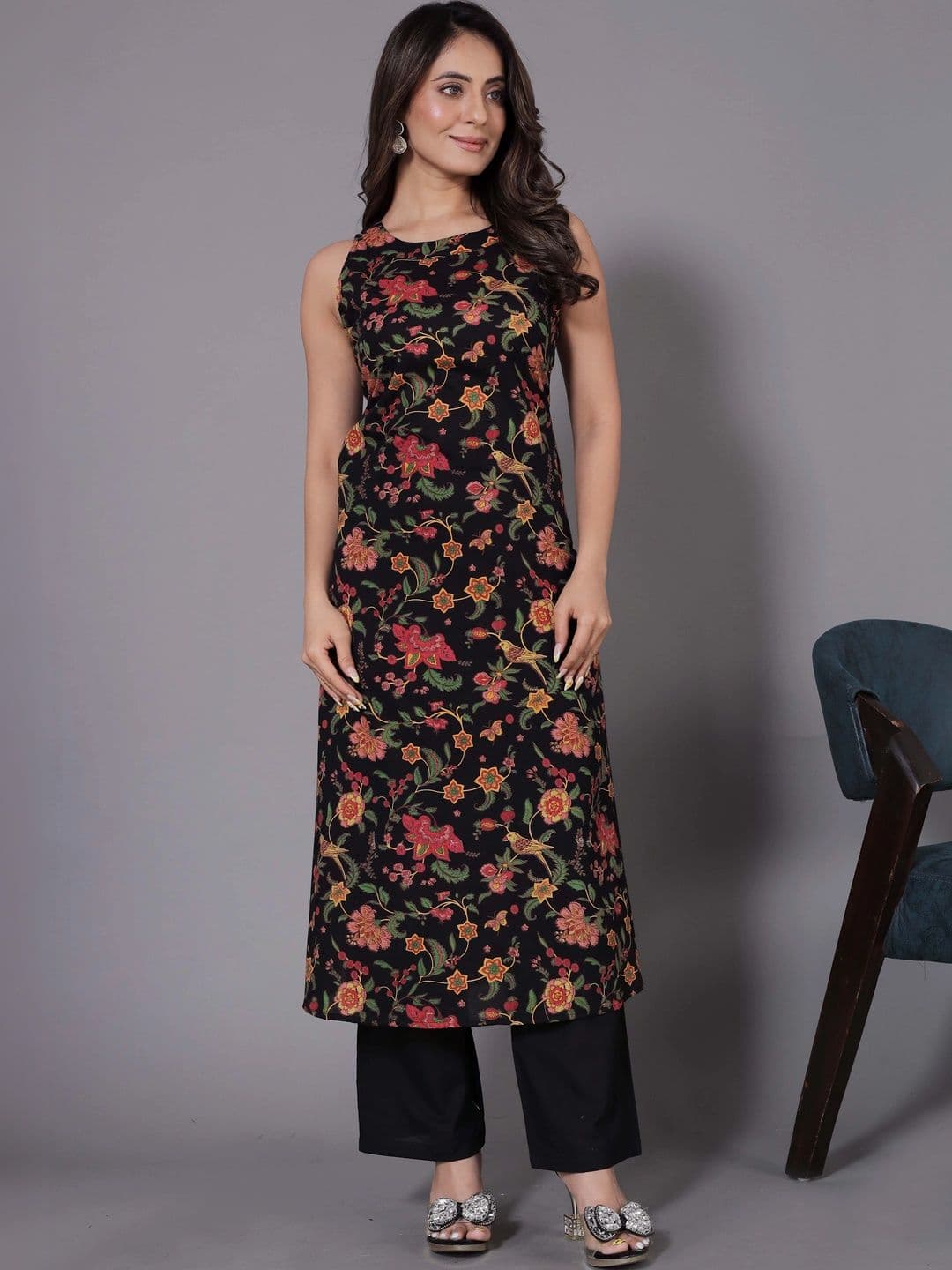all about you Women Floral Printed Regular Kurta with Trousers thumbnail 2