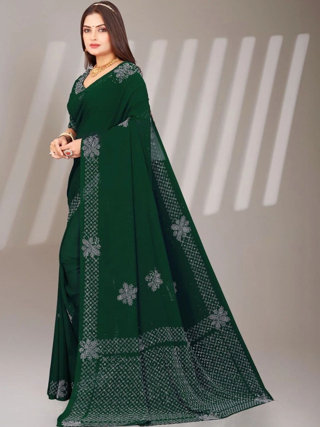 Fashion Mantra Embellished Poly Chiffon Saree thumbnail 5
