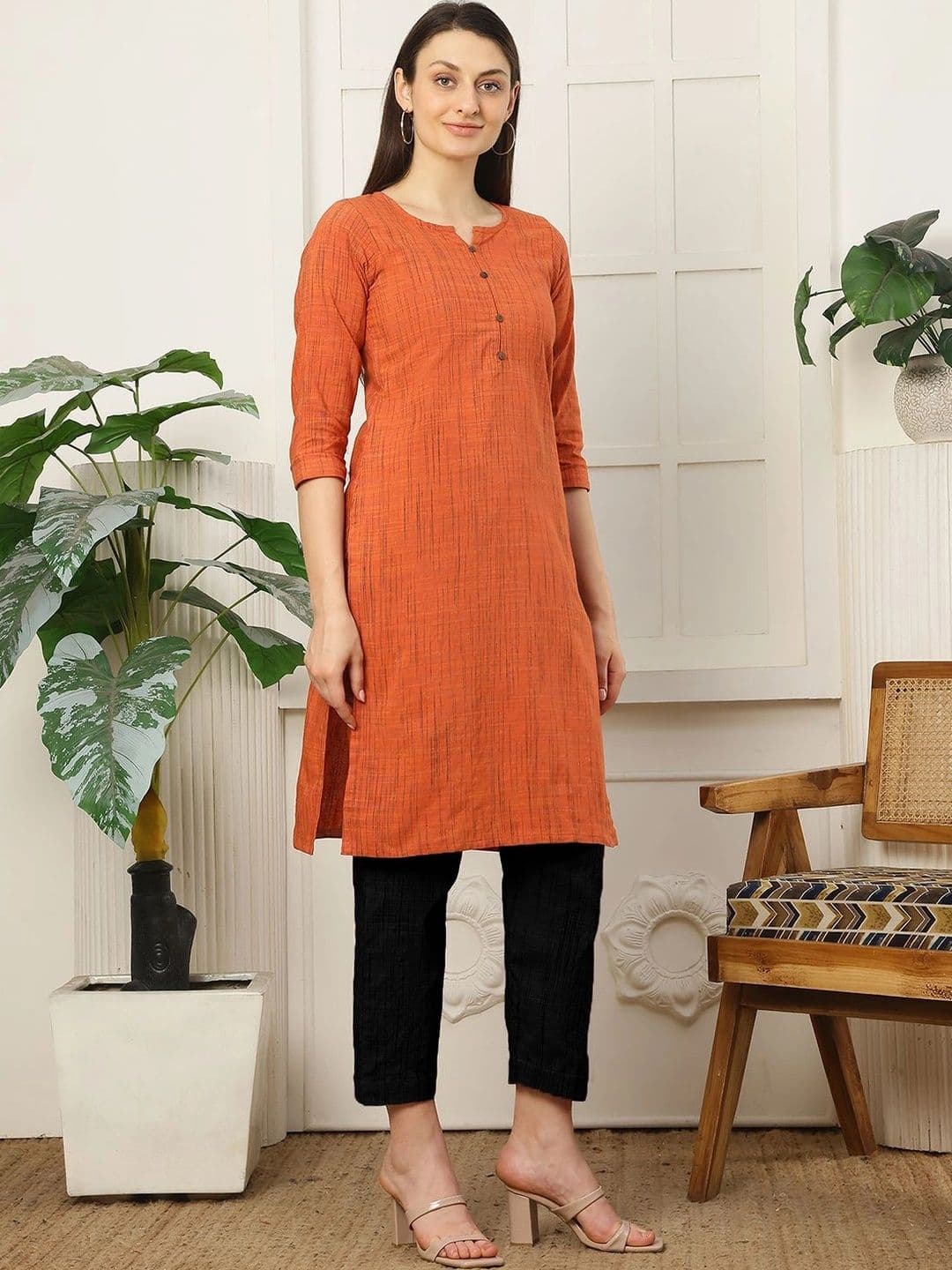 KALINI Women Kurta thumbnail 2