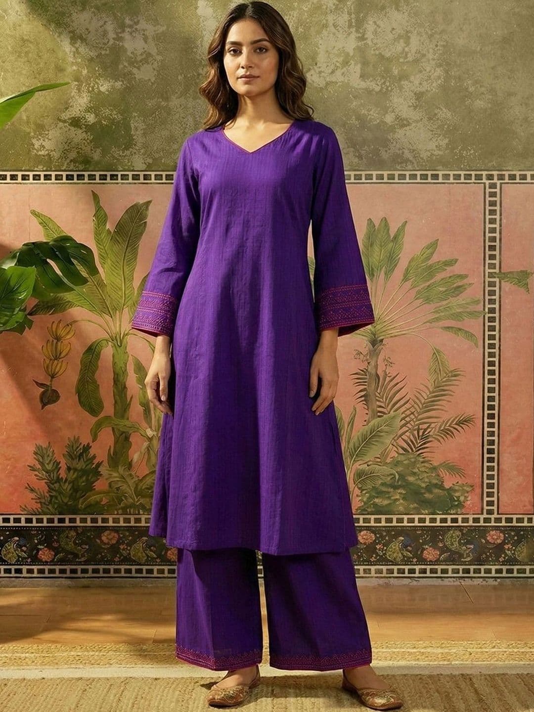 CHHAAP Women Regular Thread Work Kurta with Palazzos - view 1