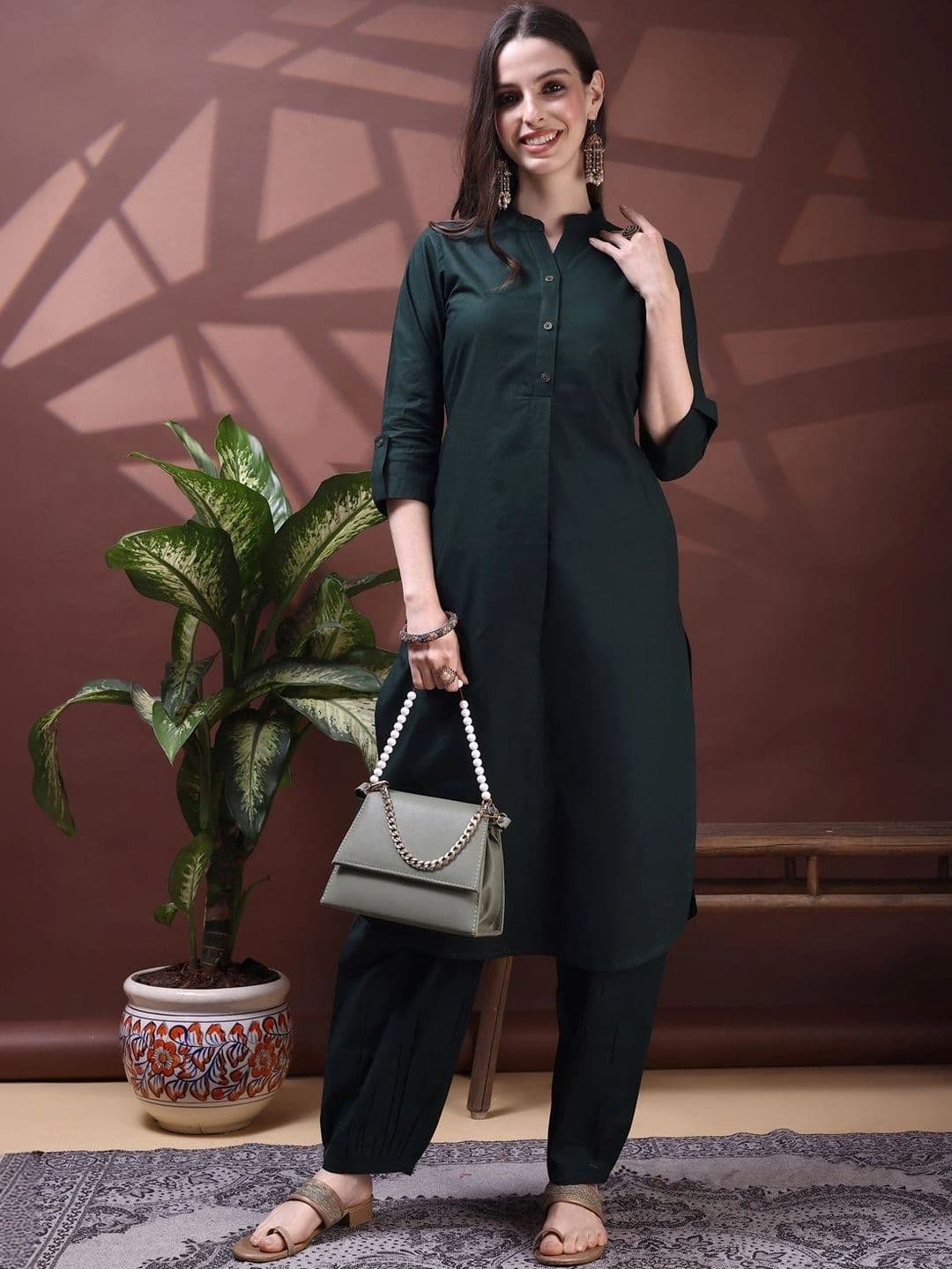 Berrylicious Women Regular Pure Cotton Kurta with Trousers thumbnail 6