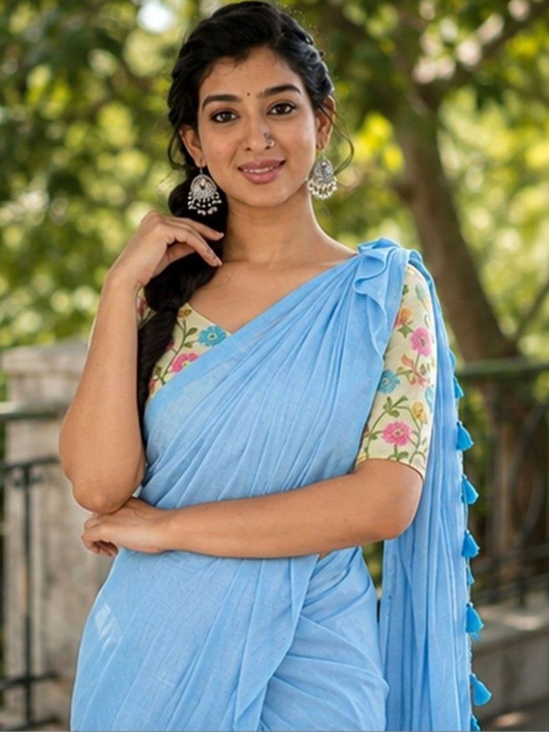 Devmora Pure Cotton Saree thumbnail 3
