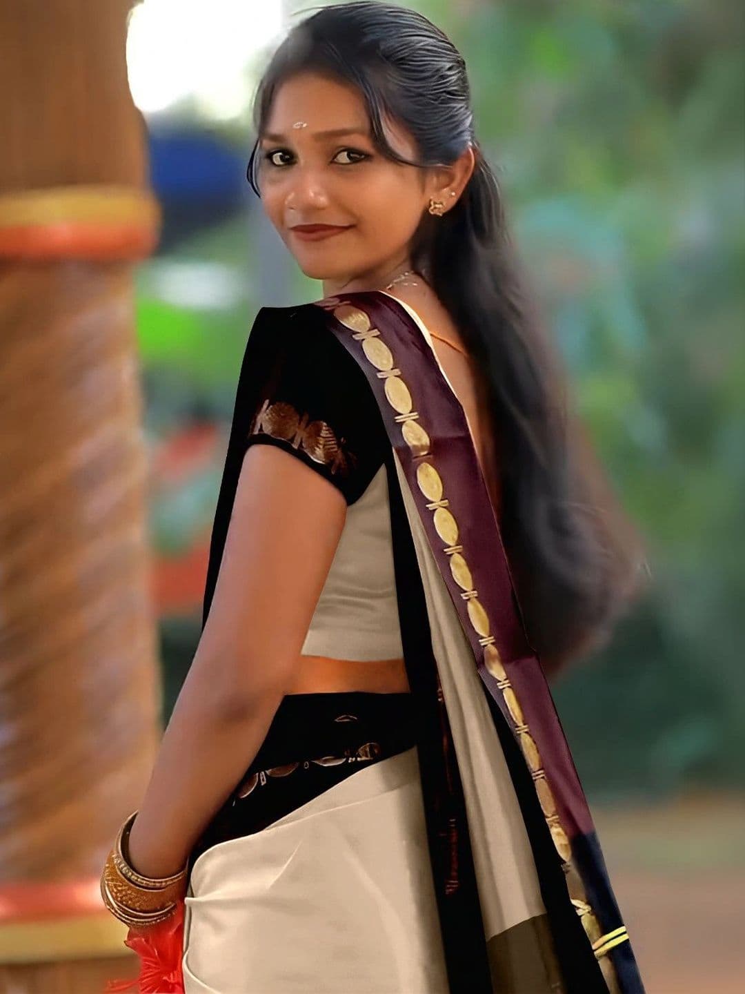 KALINI Woven Design Zari Designer Gadwal Saree thumbnail 2