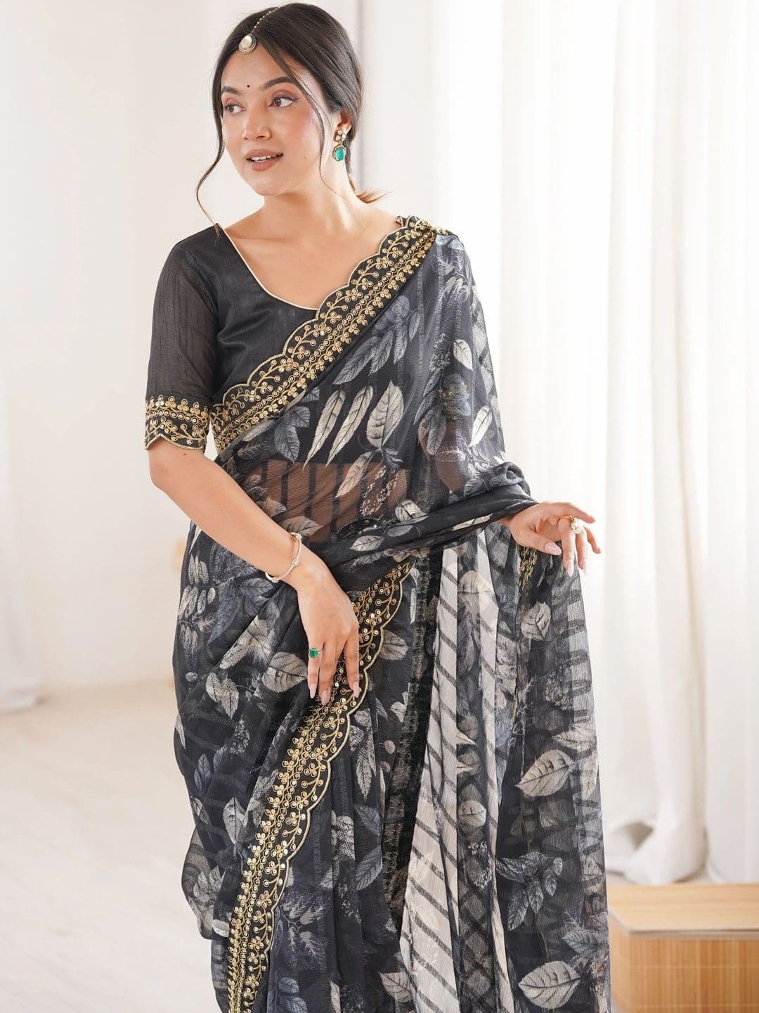 Mitera Ethnic Motifs Embroidered Pure Georgette Saree thumbnail 6