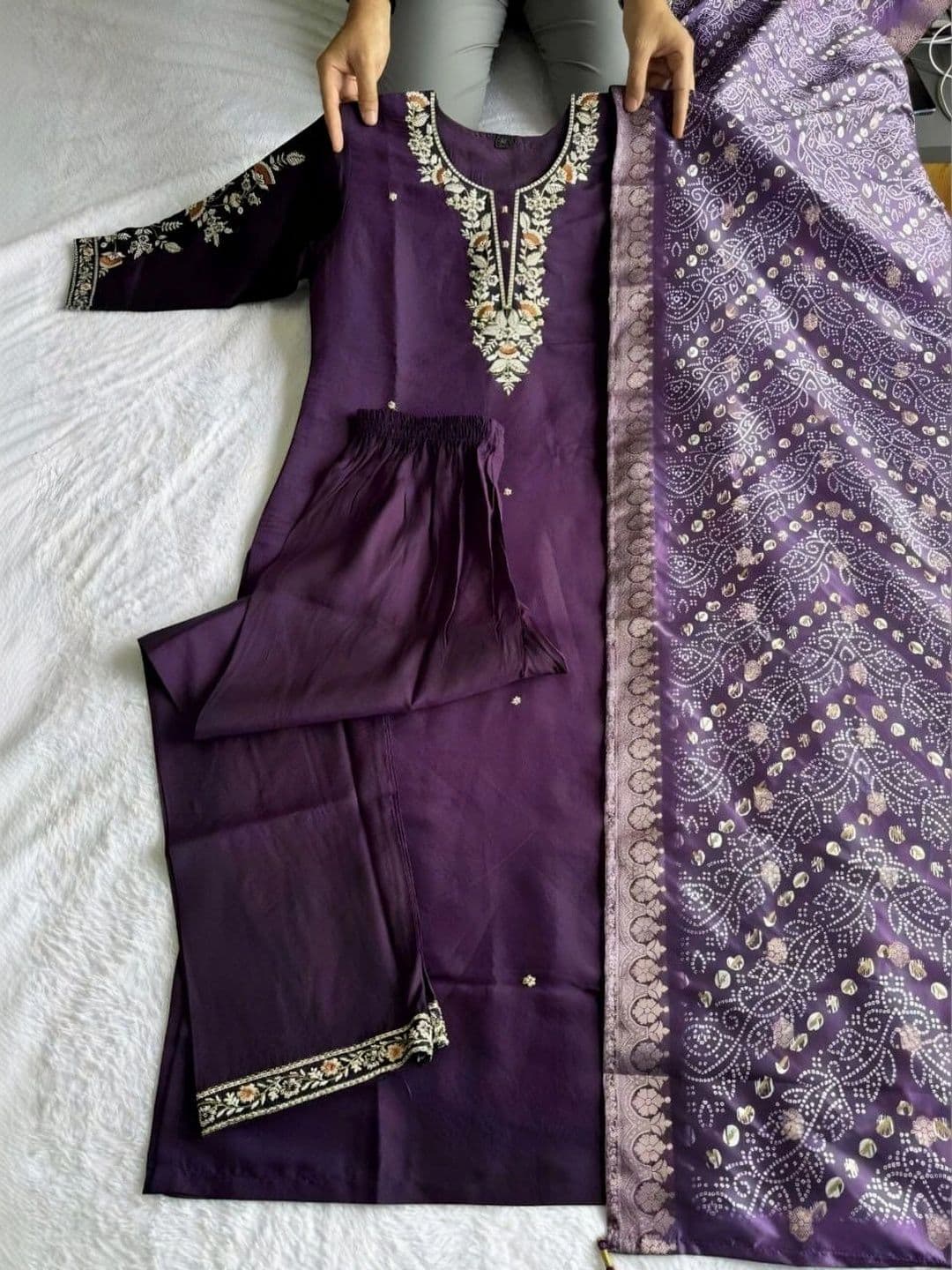 FIC FUSION CULTURE Women Ethnic Motifs Embroidered Regular Thread Work Kurta with Trousers & With Dupatta thumbnail 7
