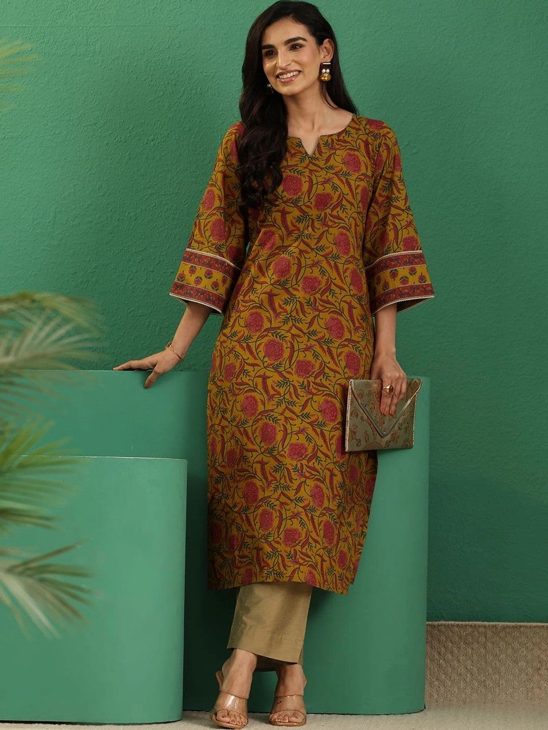 Libas Women Floral Printed Indie Florals Kurta thumbnail 3