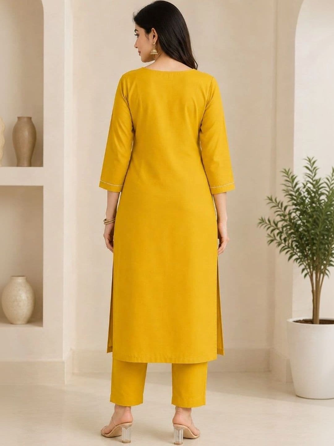 SAVYO Women Ethnic Motifs Embroidered Regular Thread Work Kurta with Trousers thumbnail 4