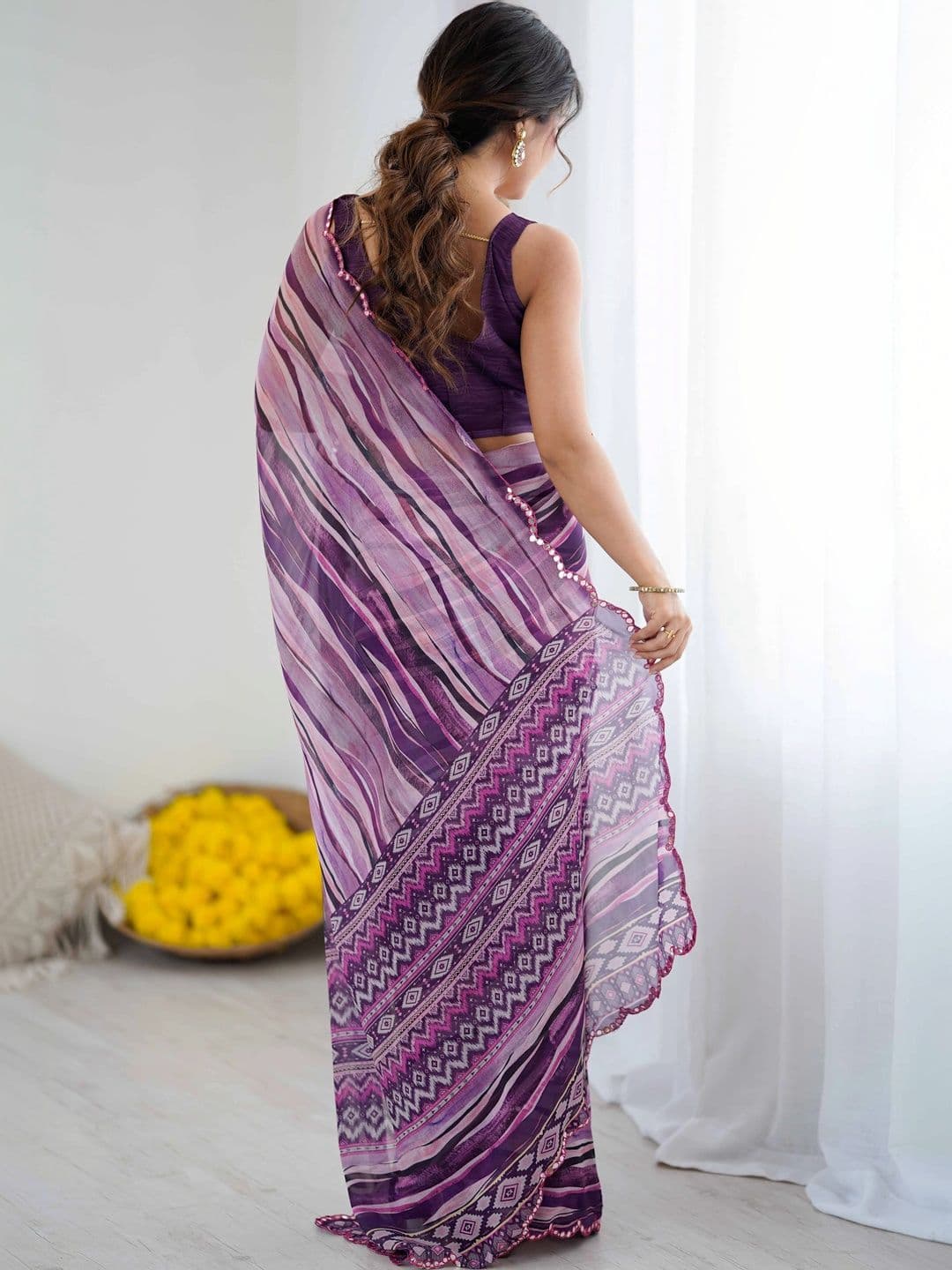 Mitera Pure Georgette Saree thumbnail 3