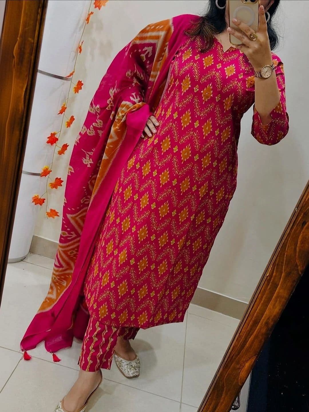 SRF KURTI HUB Women Ethnic Motifs Printed Regular Kurta with Trousers & With Dupatta thumbnail 5
