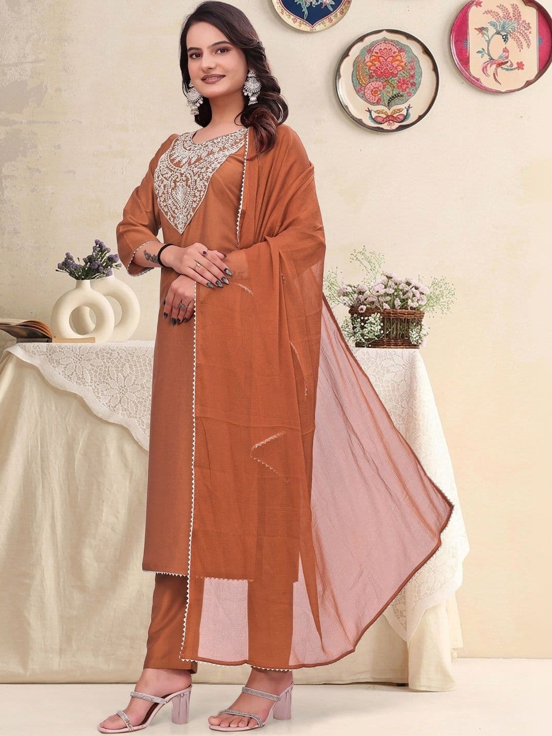 JOGAN Women Embroidered Regular Thread Work Kurta with Trousers & With Dupatta thumbnail 6