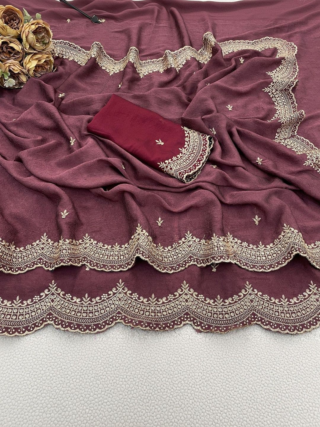 Saanvi Ethnic Motifs Embroidered Poly Georgette Saree thumbnail 5