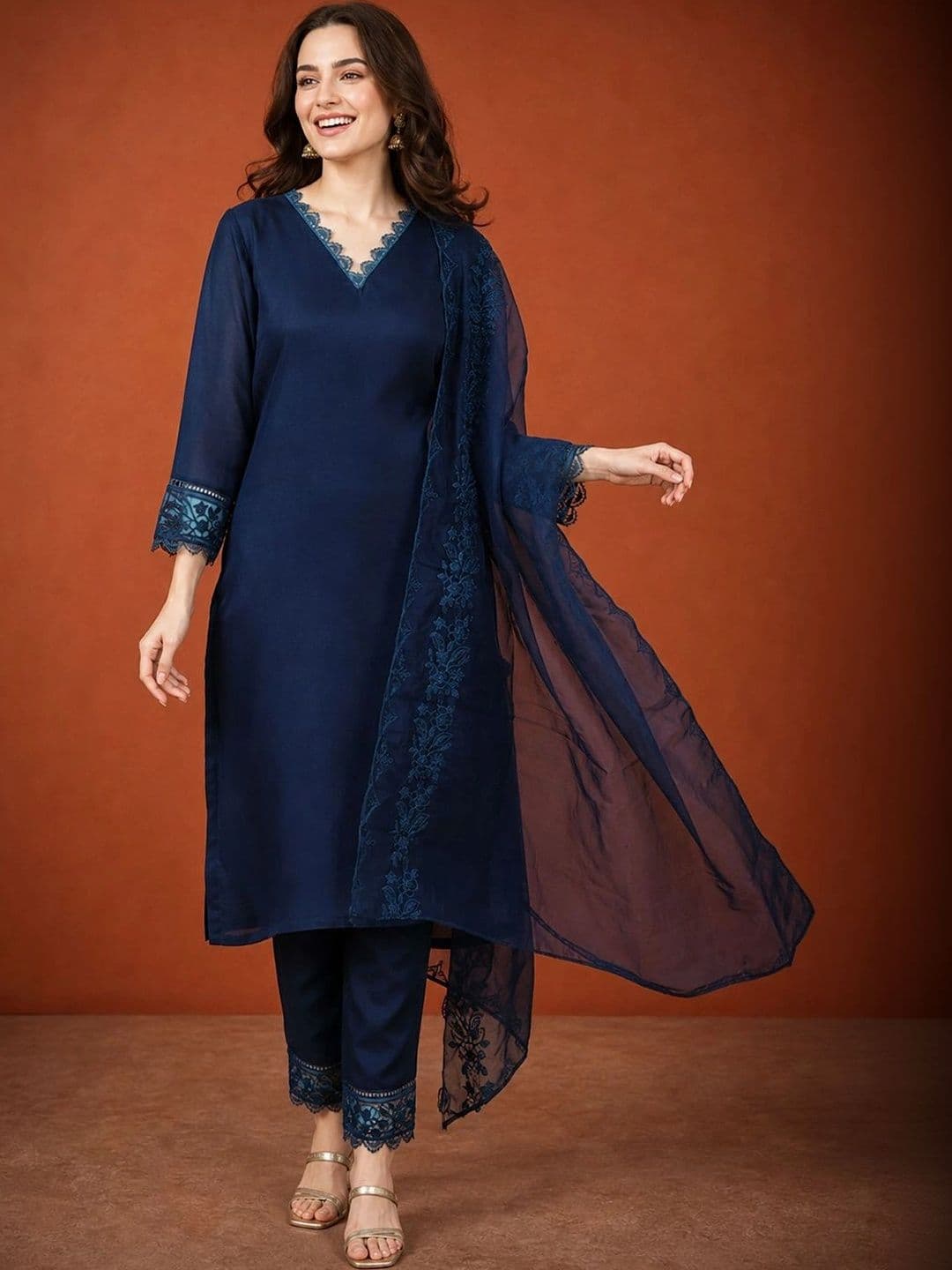 SAINOOR Women Ethnic Motifs Regular Thread Work Kurta with Trousers & With Dupatta thumbnail 2