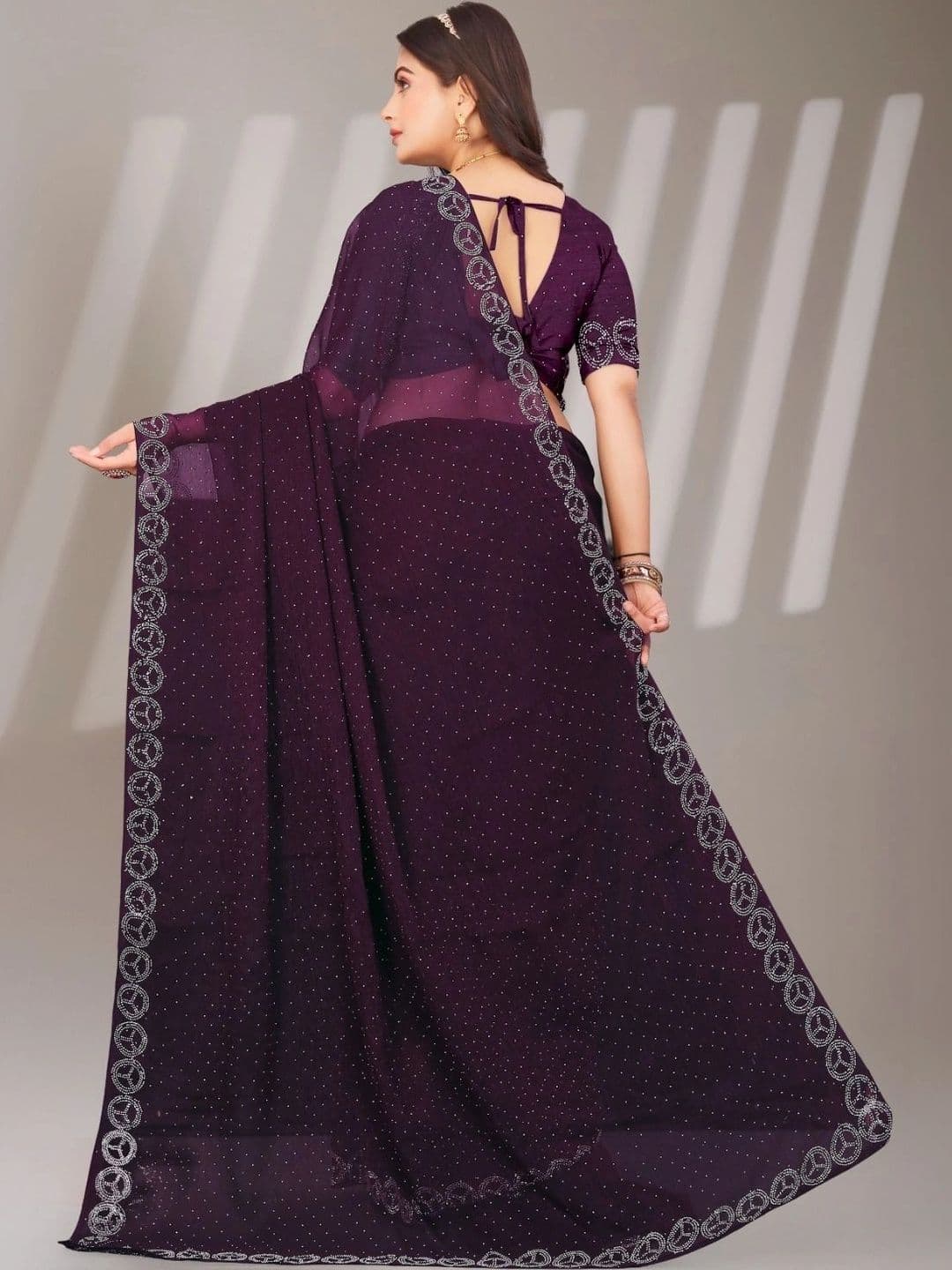 PRANU TRENDS Embellished Poly Chiffon Saree thumbnail 2