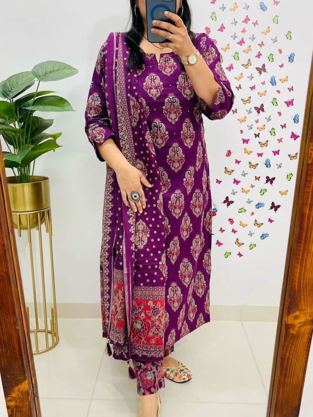 SRF KURTI HUB Women Ethnic Motifs Printed Regular Kurta with Trousers & With Dupatta thumbnail 6