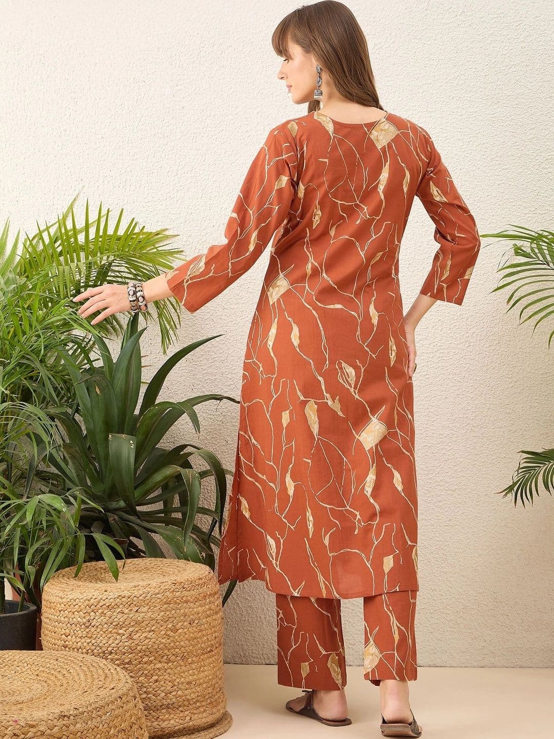 Saanjh Women Printed Regular Pure Cotton Kurta with Trousers thumbnail 5