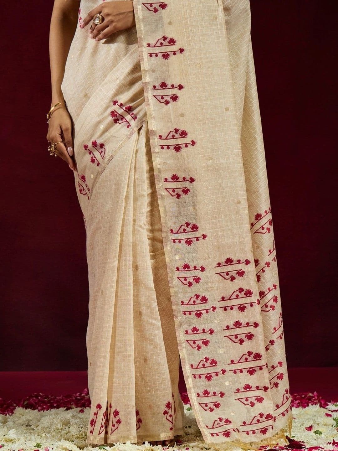 kasee Floral Zari Pure Cotton Designer Saree thumbnail 2