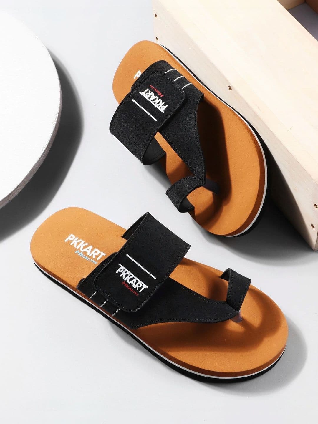 PKKART Men Colourblocked Thong Flip-Flops - view 1