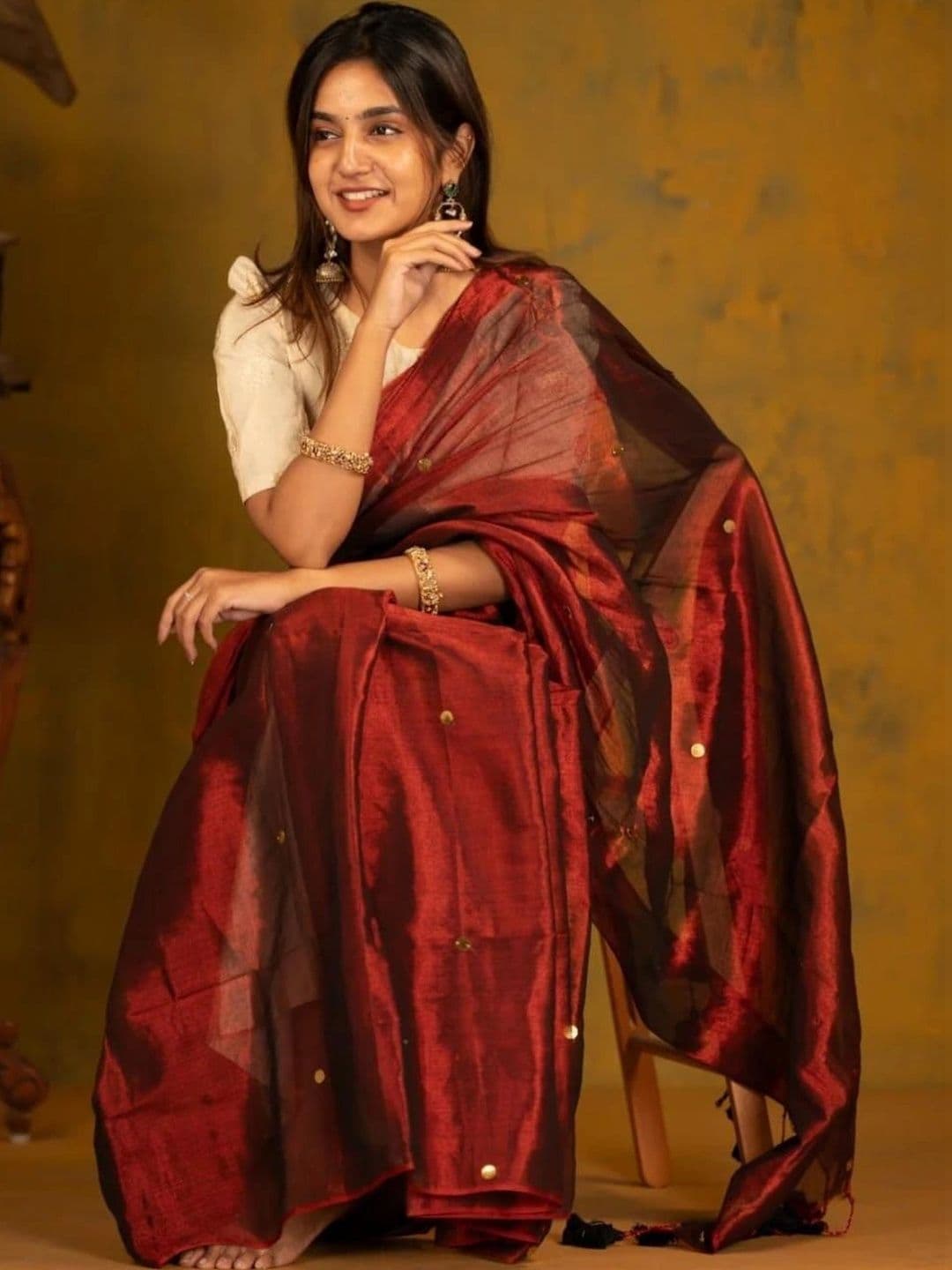 Sangria Ethnic Motifs Sequinned Tissue Chanderi Saree thumbnail 4