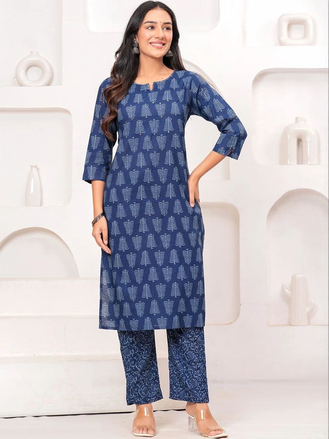 Anouk Women Ethnic Motifs Printed Regular Pure Cotton Kurta with Trousers & With Dupatta thumbnail 2