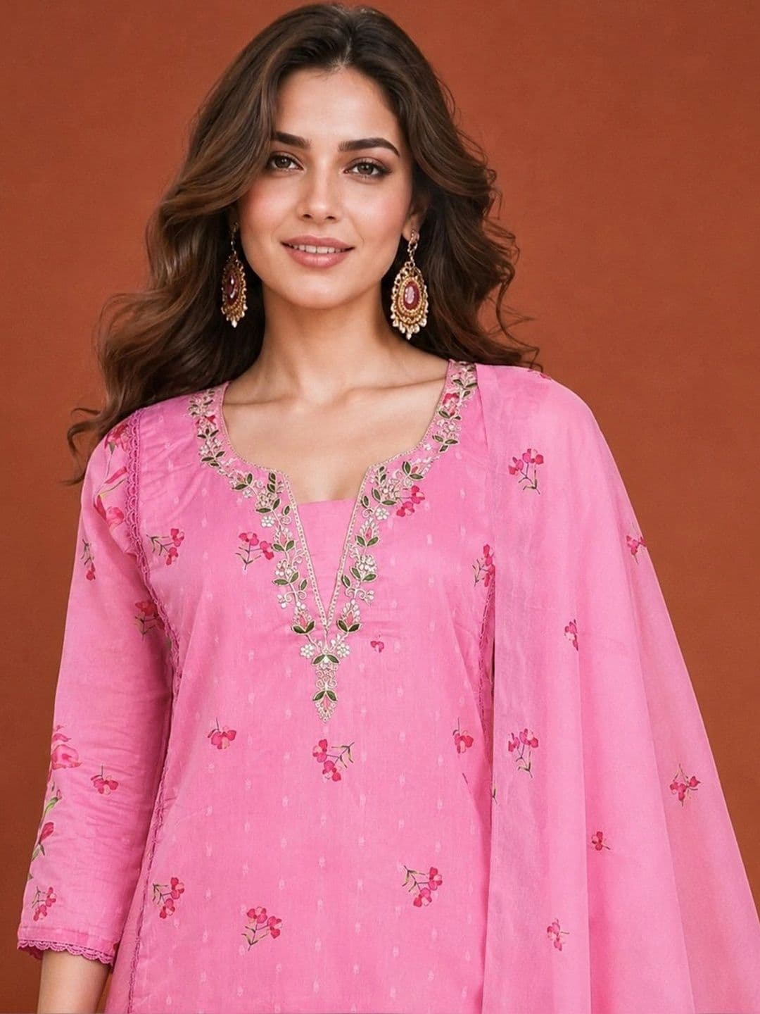 SAINOOR Women Floral Printed Regular Thread Work Kurta with Trousers & With Dupatta thumbnail 4