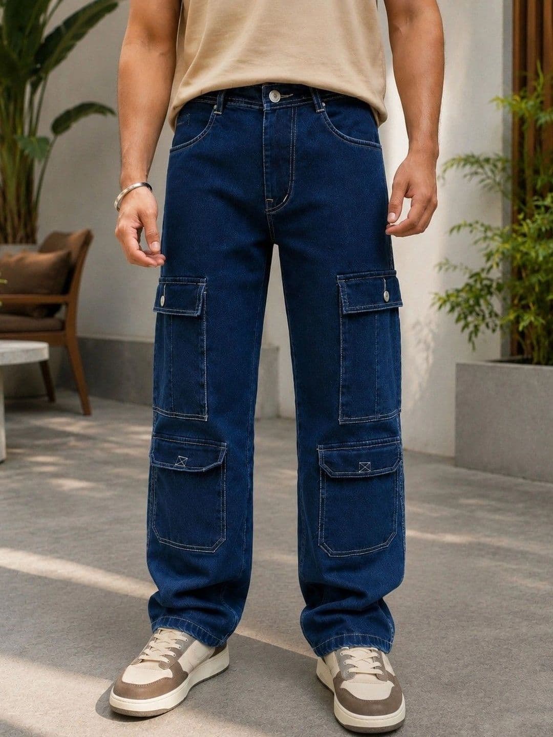 FICTION Men Comfort Relaxed Fit Mid-Rise Coated Stretchable Jeans thumbnail 5