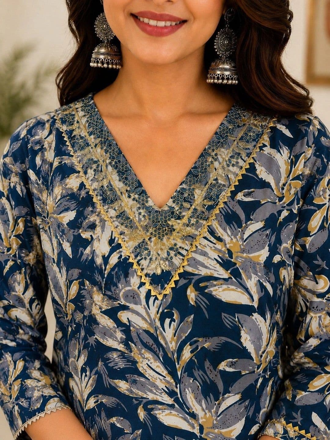 CHARVISCHOICE Women Ethnic Motifs Printed Regular Thread Work Kurta with Trousers & With Dupatta thumbnail 4