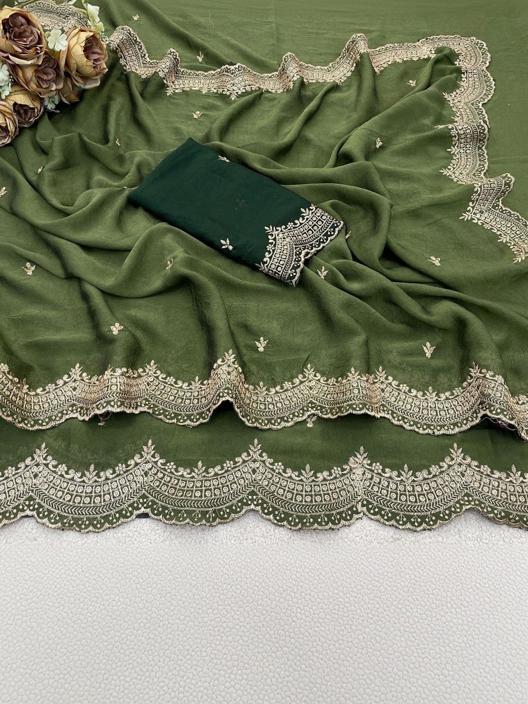Vastra Drape Ethnic Motifs Embroidered Poly Georgette Saree thumbnail 5