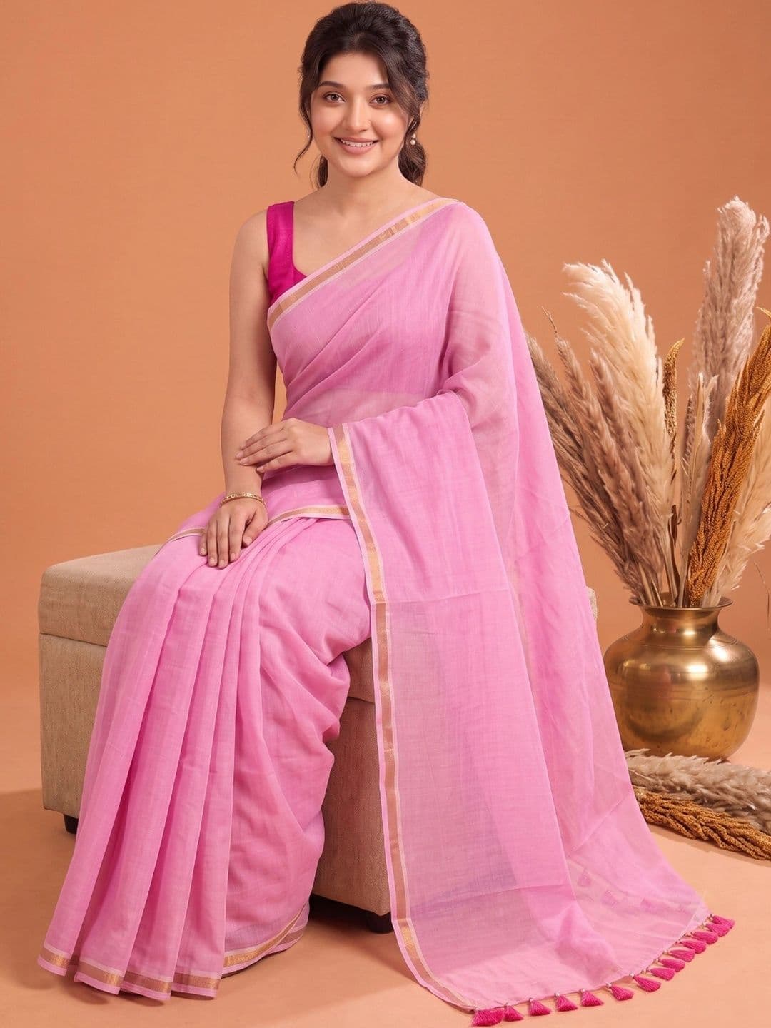 Mitera Floral Embroidered Pure Cotton Saree thumbnail 3