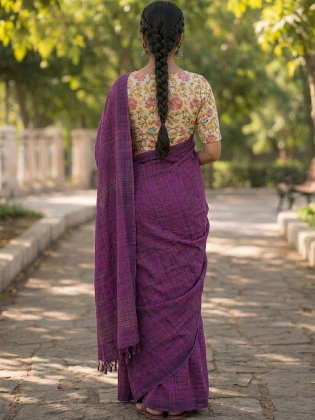 DEVATVAM Pure Cotton Saree thumbnail 2