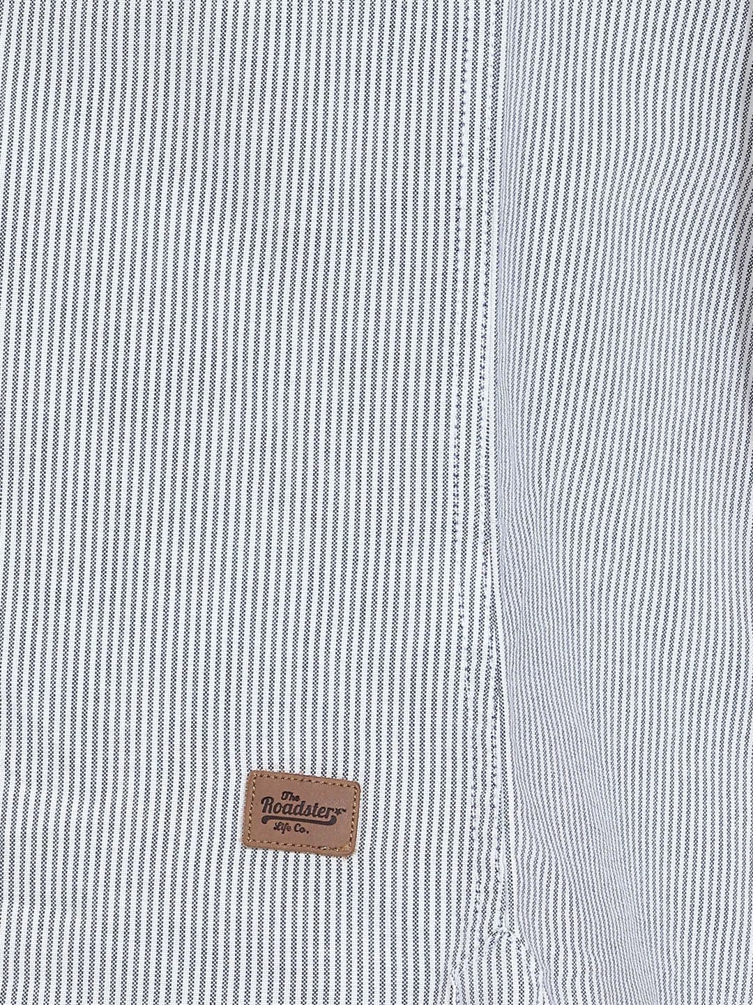 Roadster Life Co. Soft Touch Checked Casual Shirt thumbnail 8