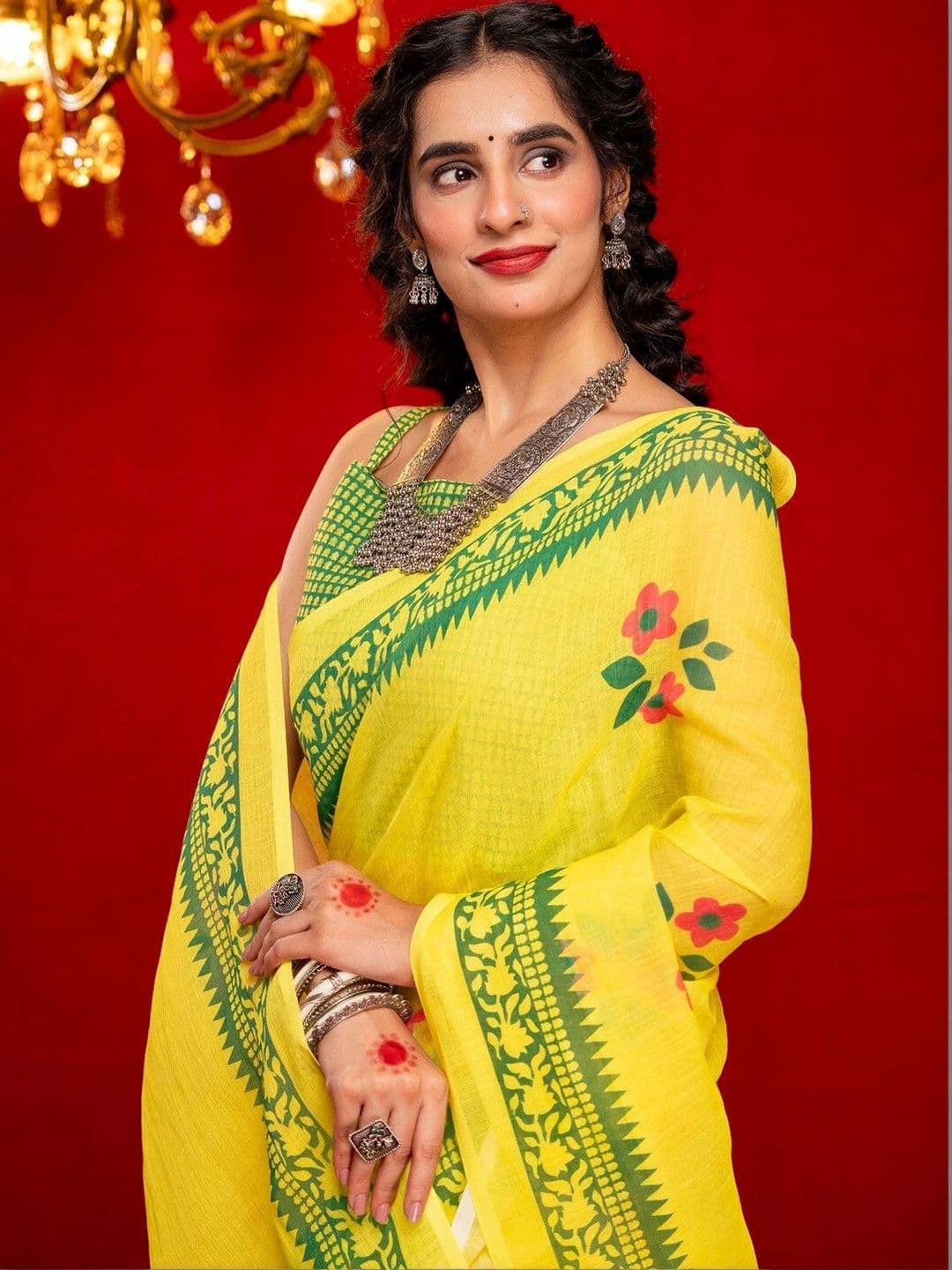 Satrani Floral Printed Pure Linen Saree with Green Border and Blouse Piece thumbnail 5