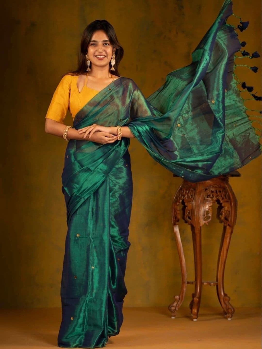 Sangria Ethnic Motifs Mirror Work Tissue Chanderi Saree - view 1