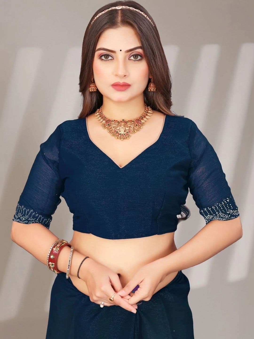 Textile Mantra Poly Chiffon Saree thumbnail 3
