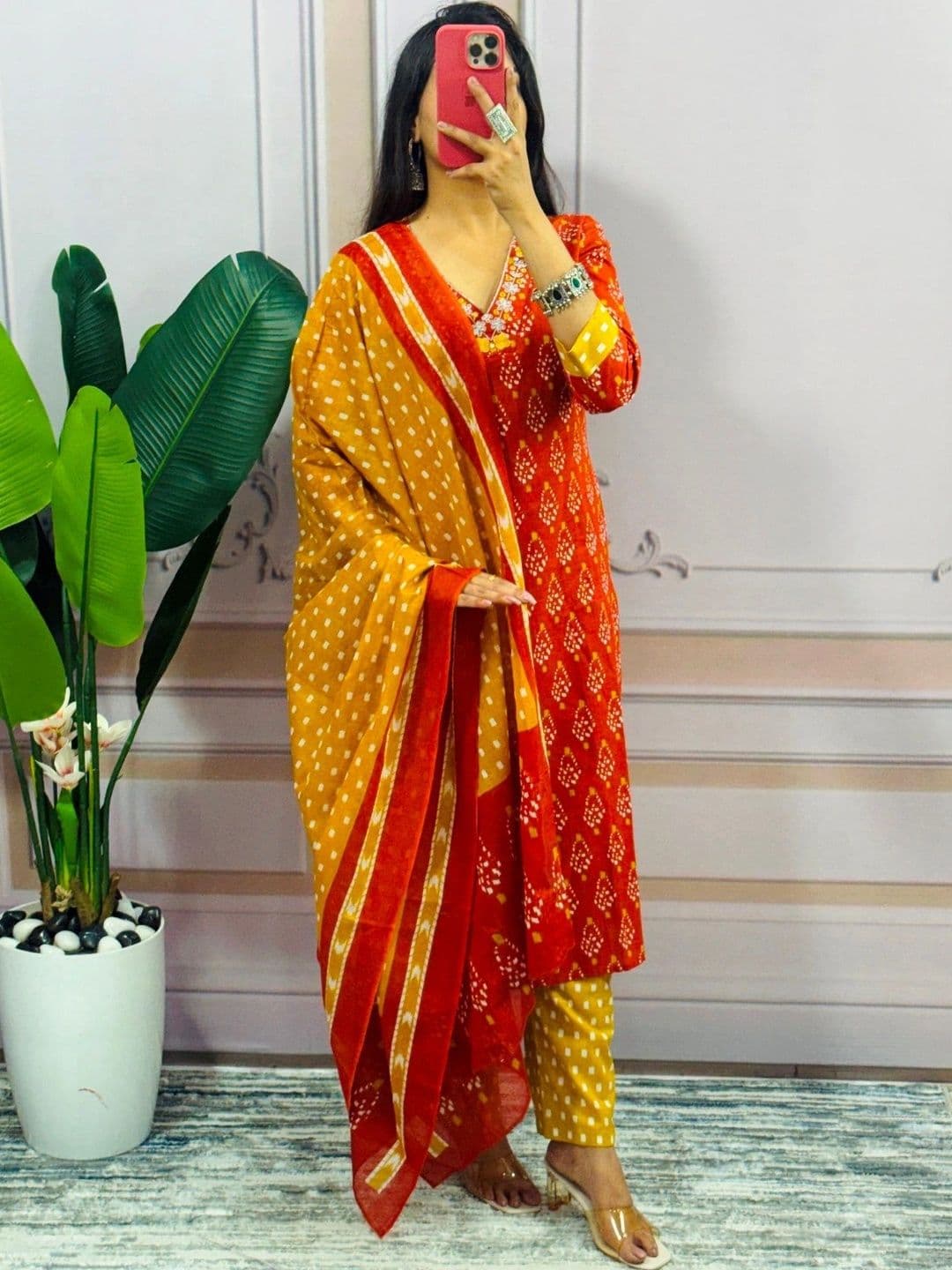 SRF KURTI HUB Women Ethnic Motifs Printed Regular Thread Work Kurta with Trousers & With Dupatta thumbnail 5