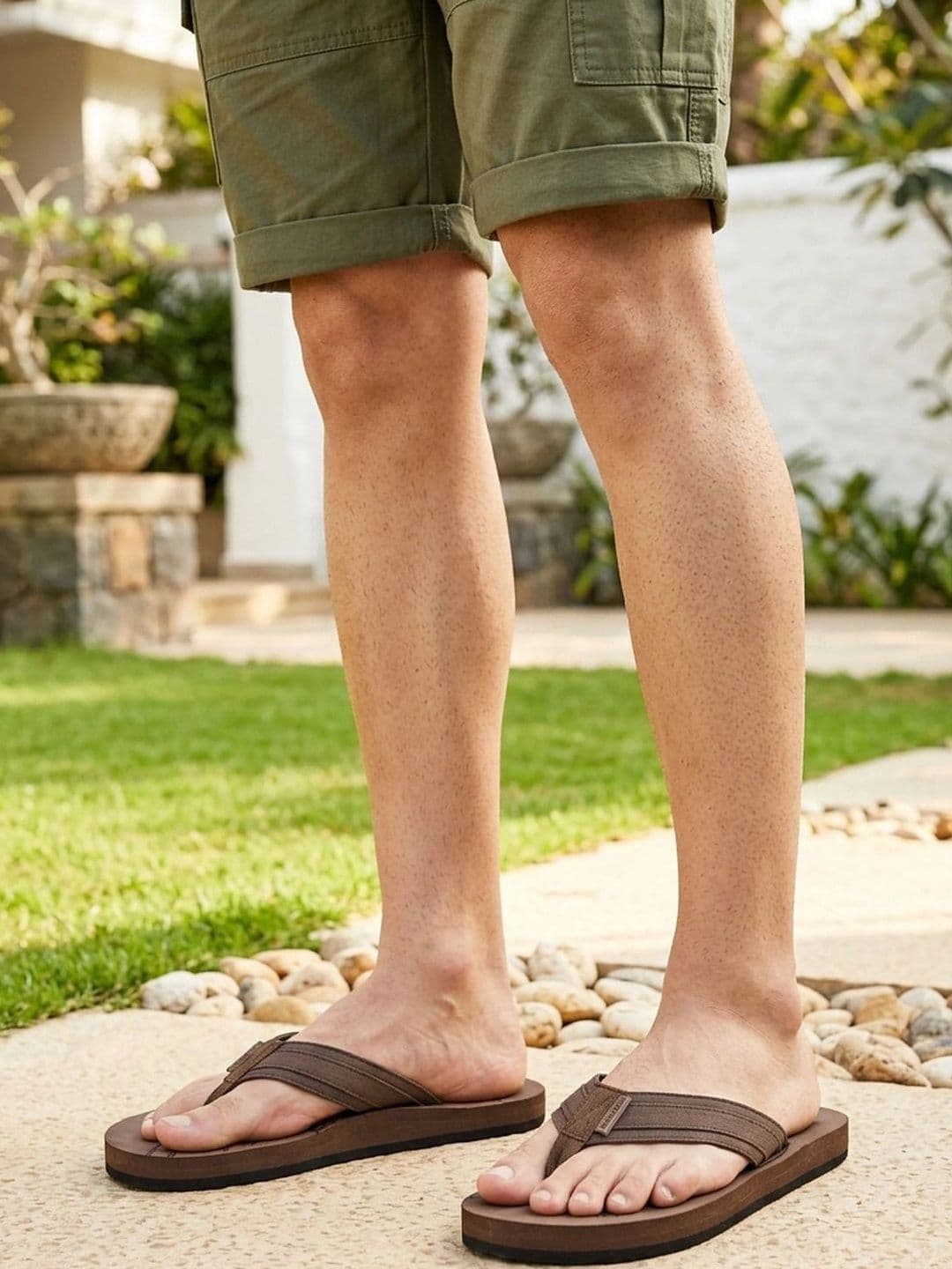 Red Tape Men Printed Thong Flip-Flops thumbnail 4