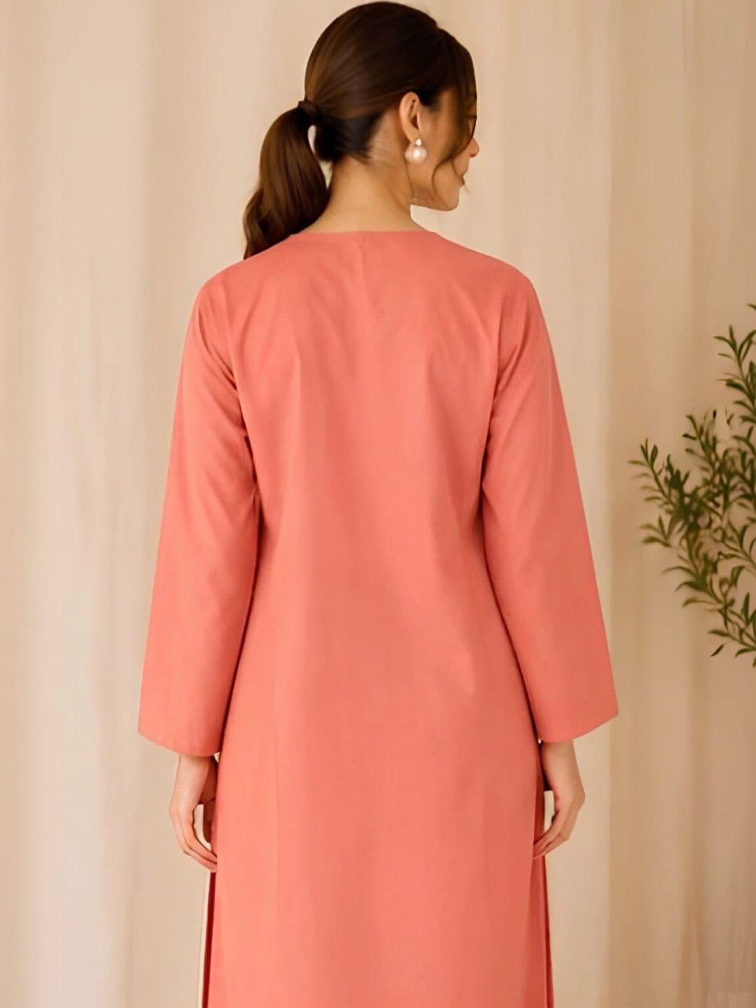 RAJAM Women Regular Kurta with Trousers thumbnail 3