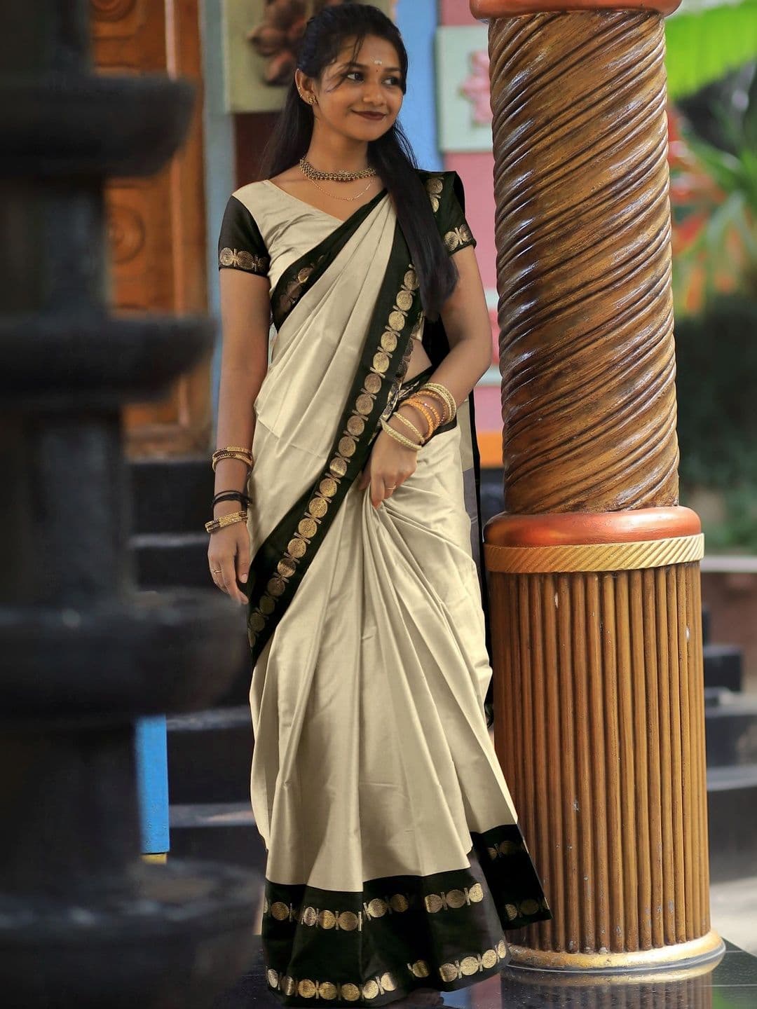KALINI Woven Design Zari Designer Gadwal Saree - view 1