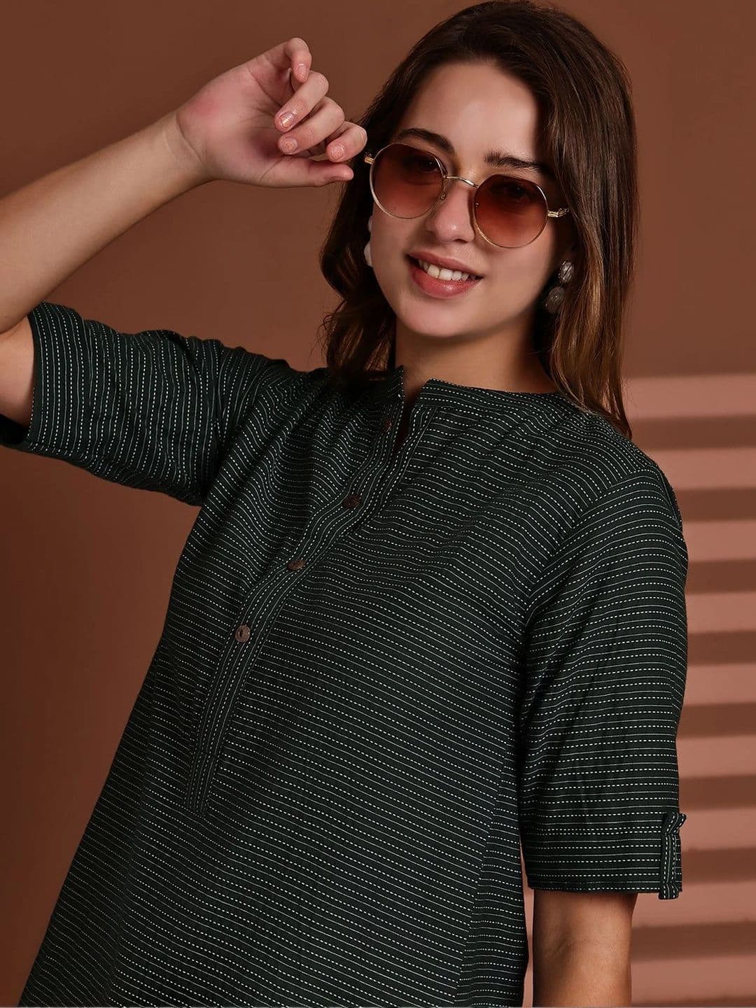 KALINI Women Striped Kurta thumbnail 3