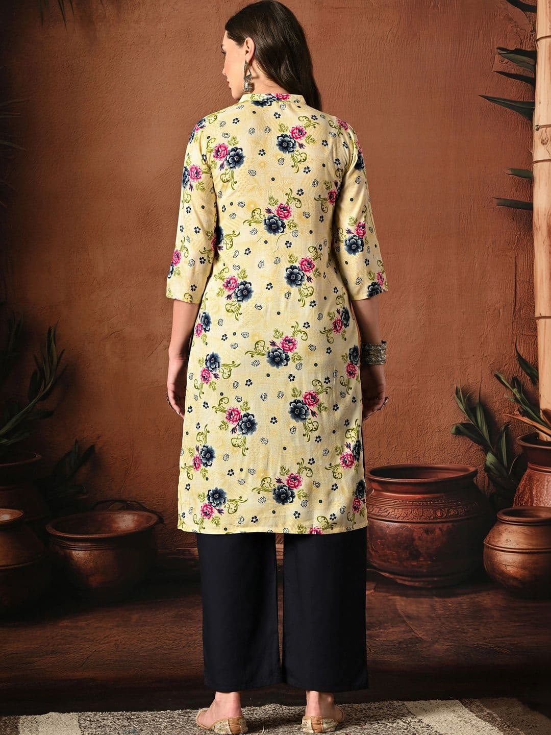 HERE&NOW Women Floral Printed Floral Kurta thumbnail 2