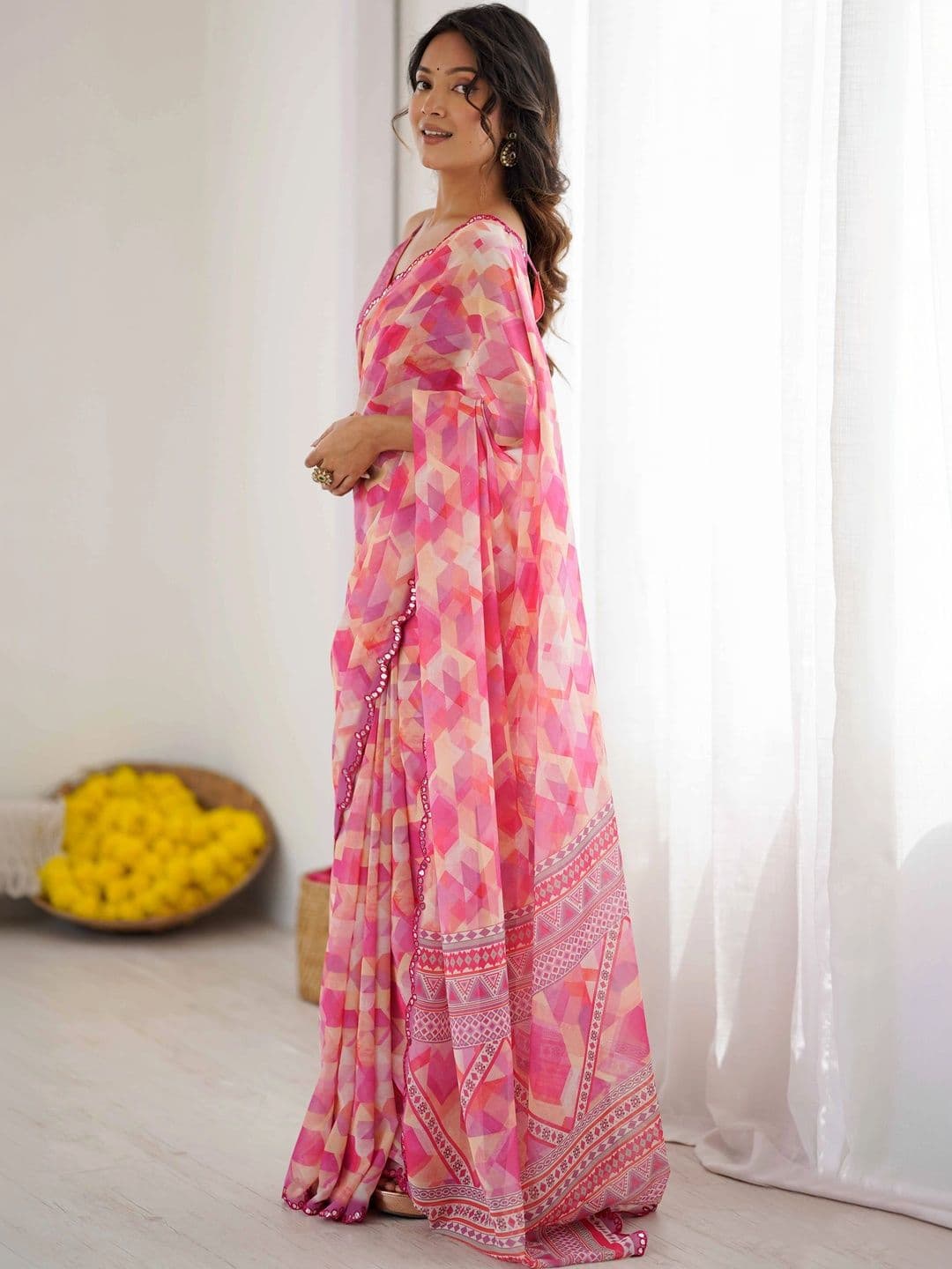 Mitera Pure Georgette Fusion Saree thumbnail 3