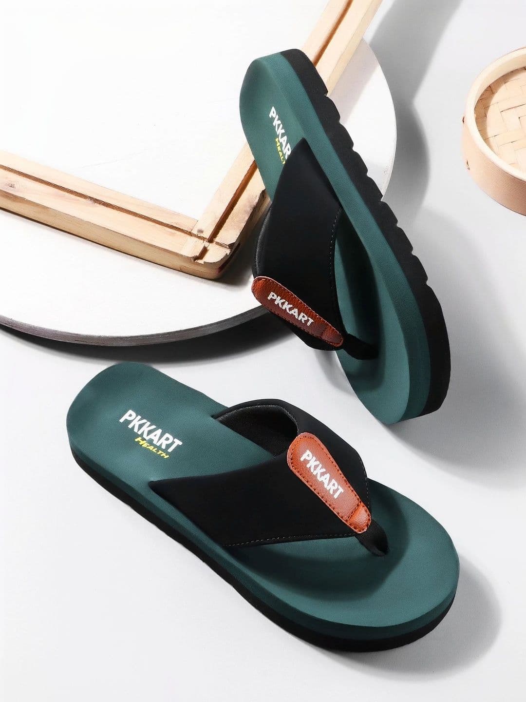 PKKART Men Colourblocked Thong Flip-Flops - view 1